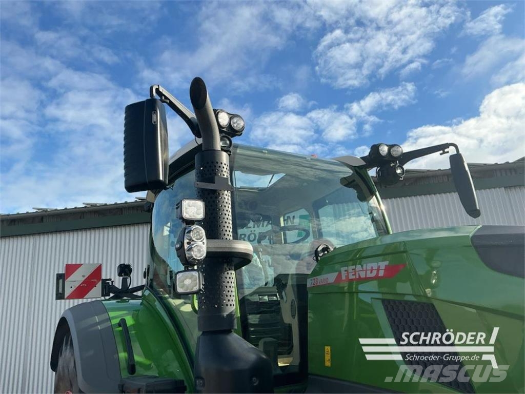 Fendt 728 VARIO GEN7 PROFI PLUS Traktorer