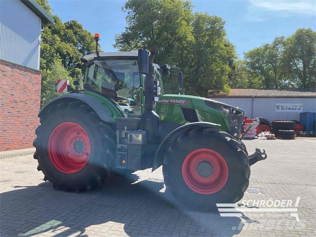 Fendt 728 VARIO GEN7 PROFI PLUS الجرارات