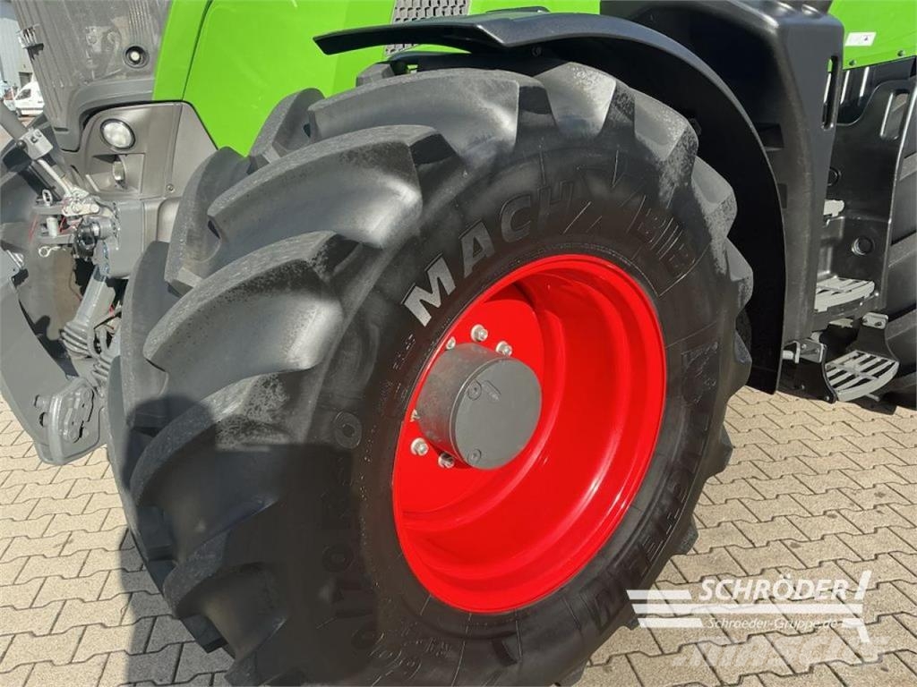 Fendt 728 VARIO GEN7 PROFI PLUS Traktorer