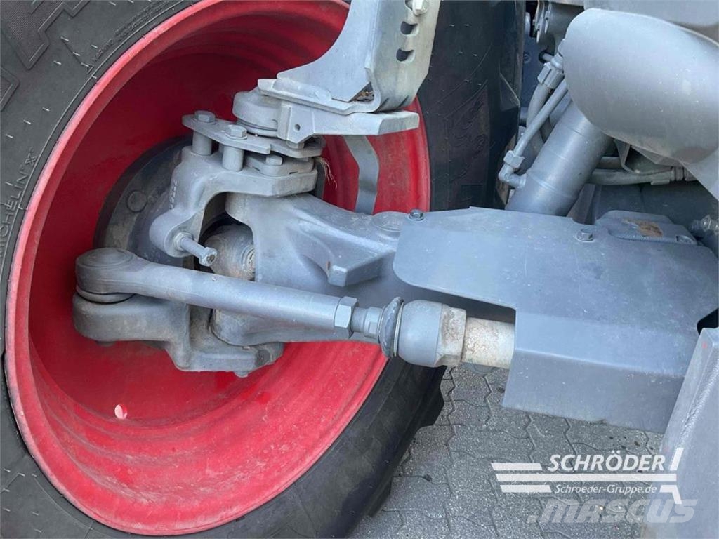 Fendt 728 VARIO GEN7 PROFI PLUS الجرارات