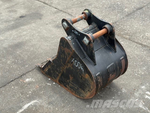 Kubota USED BUCKET Kaivuulaitteet