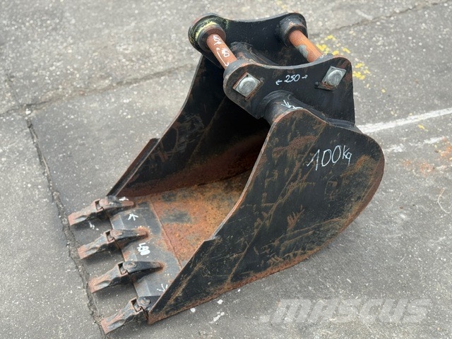 Kubota USED BUCKET Kaivuulaitteet