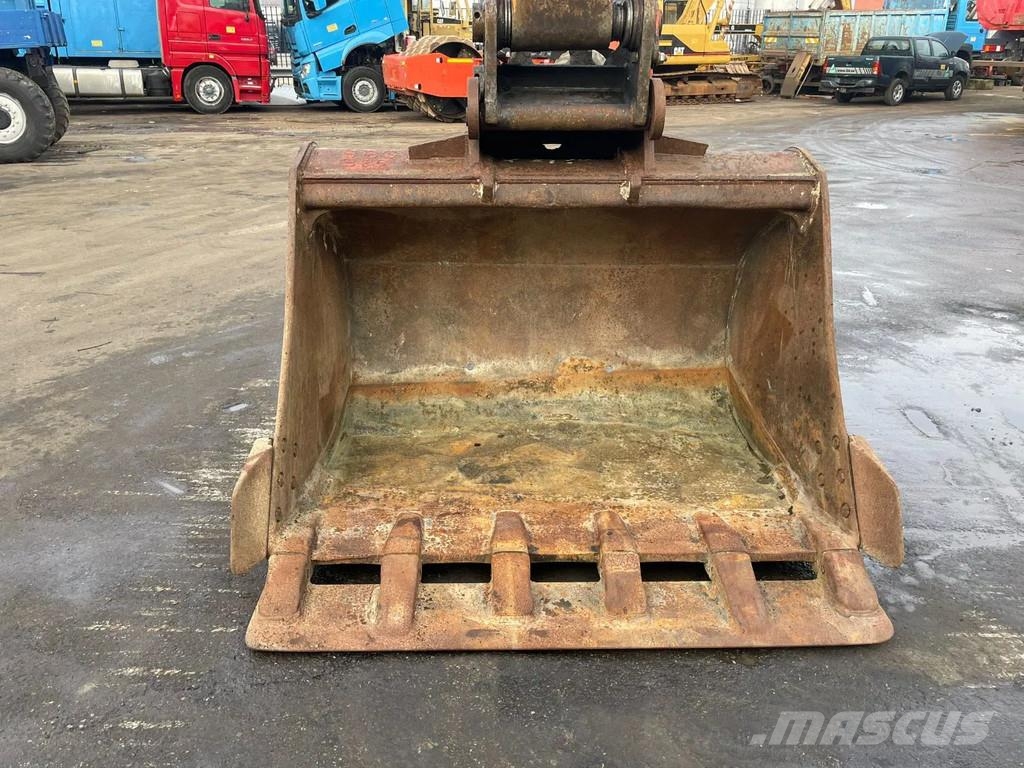Hyundai Robex 210 LC-3 Track Excavator 21T. Hammer Lines R Bageri guseničari