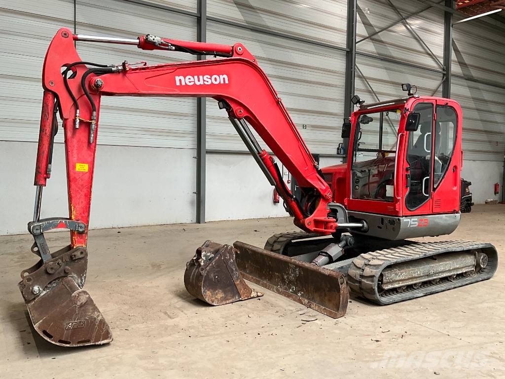 Neuson 75 Z 3 Escavatori medi 7t - 12t