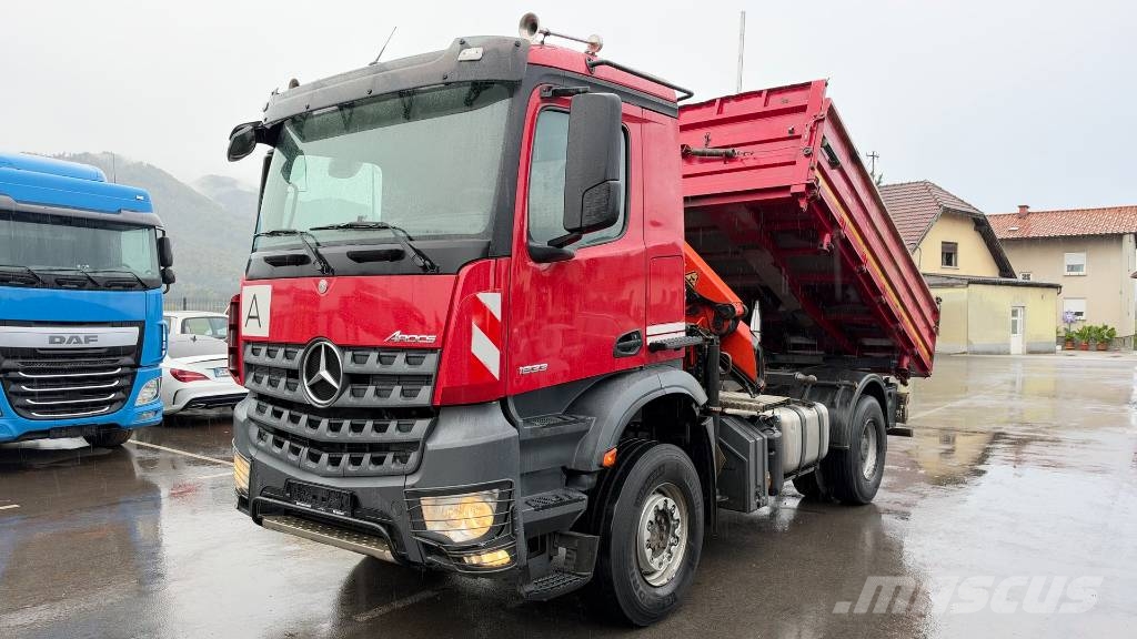 Mercedes-Benz AROCS 1833 4X2 TIPPER - CRANE PK9001 EH Kiper tovornjaki