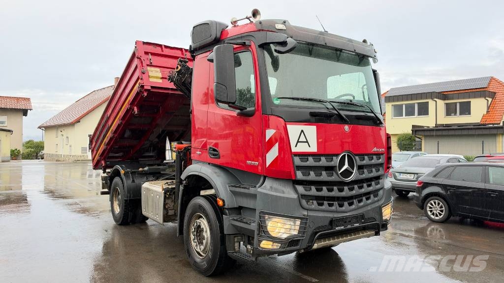 Mercedes-Benz AROCS 1833 4X2 TIPPER - CRANE PK9001 EH Kiper tovornjaki