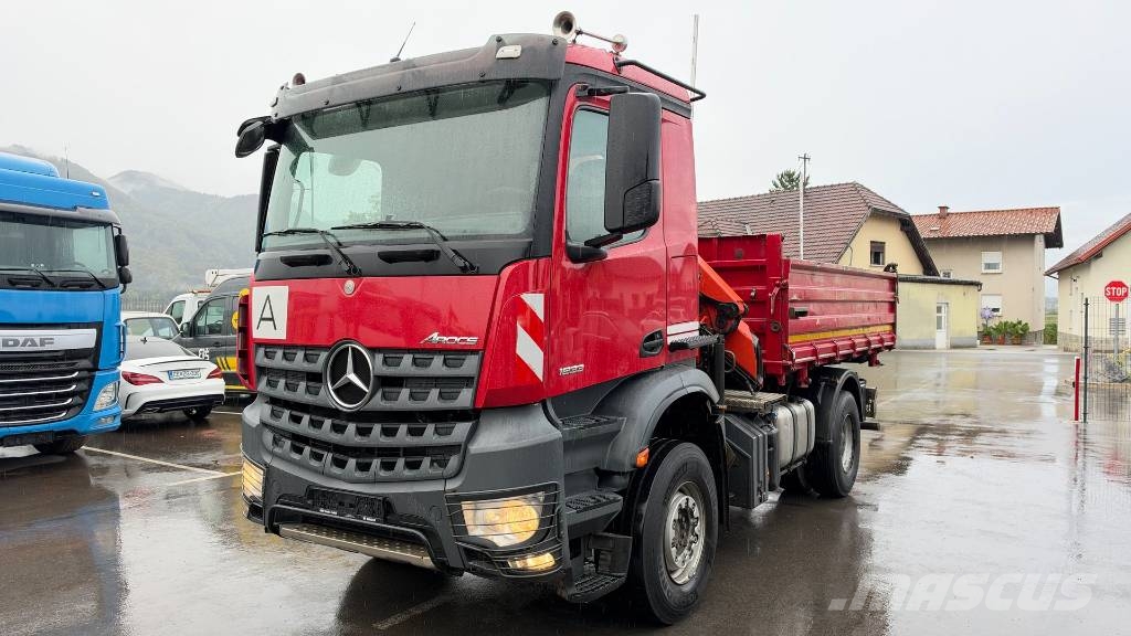 Mercedes-Benz AROCS 1833 4X2 TIPPER - CRANE PK9001 EH Kiper tovornjaki