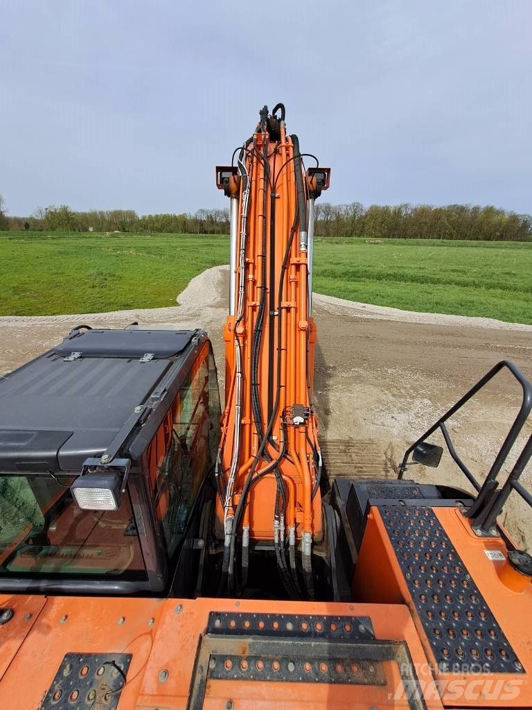 Hitachi ZX 300 LC-6, 2016, Stabroek, Antwerpen, Belgium Hitachi ZX 300 LC-6, 2016, Stabroek, Antwerpen, Belgium