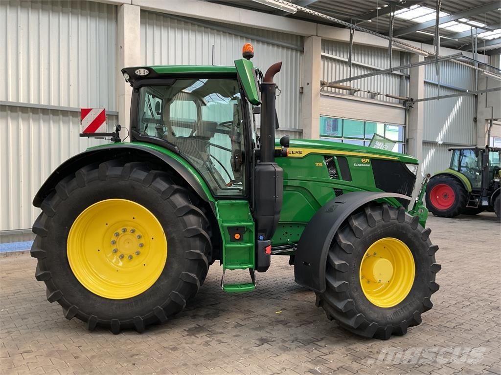 John Deere 6R 215 Traktory