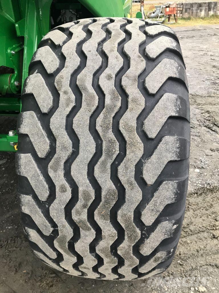 John Deere V 451 M MAXICUT 13 COUTEAUX Rotopresse