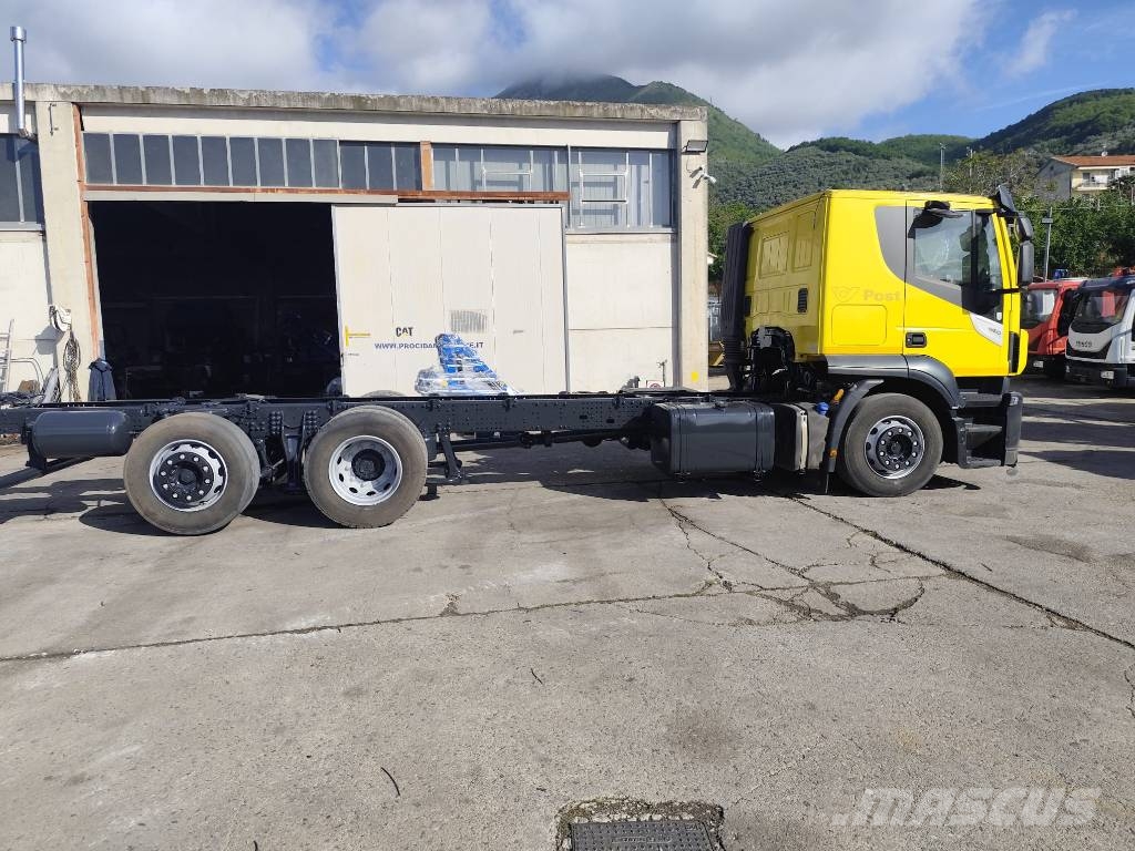 Iveco HI-STREET 260S46 شاحنات قلابة