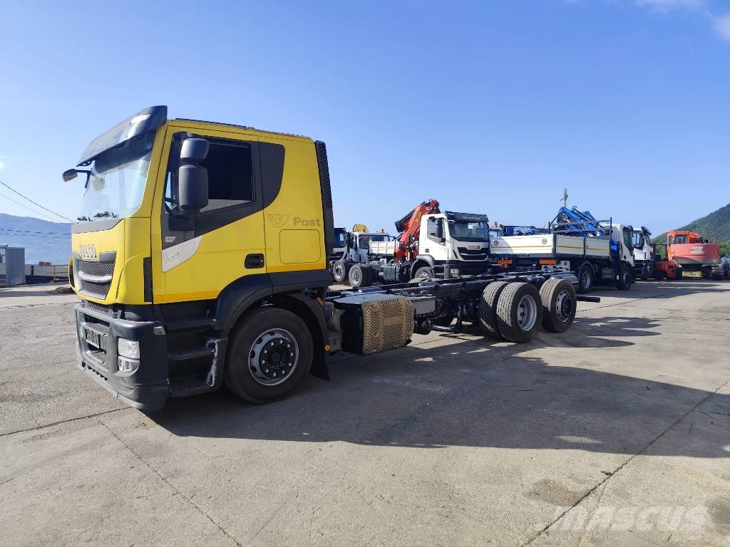 Iveco HI-STREET 260S46 شاحنات قلابة