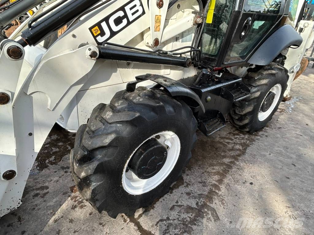 JCB 2 CX Streetmaster لوادر ذات جرافات عكسية