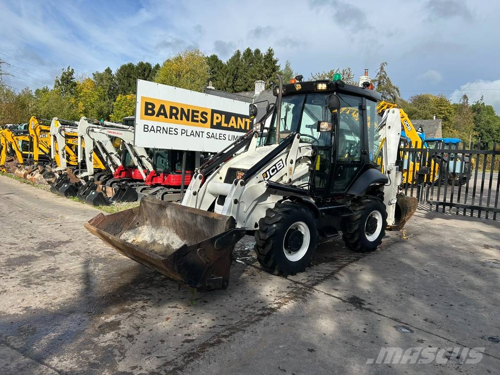 JCB 2 CX Streetmaster لوادر ذات جرافات عكسية
