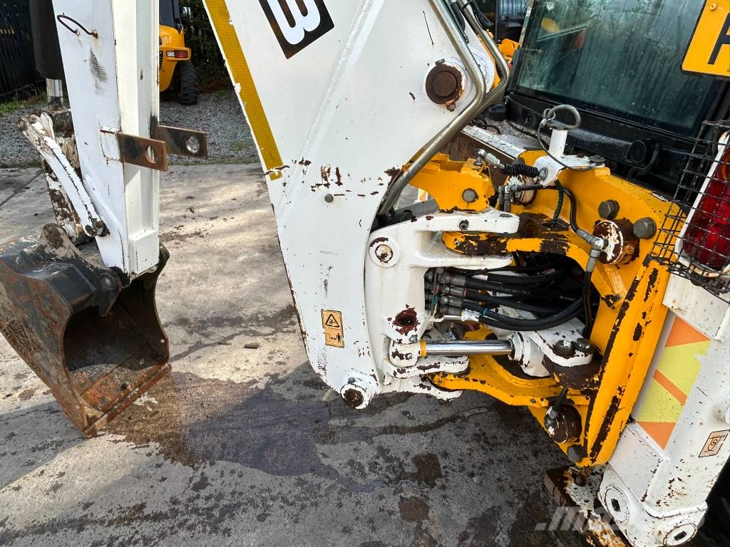 JCB 2 CX Streetmaster لوادر ذات جرافات عكسية