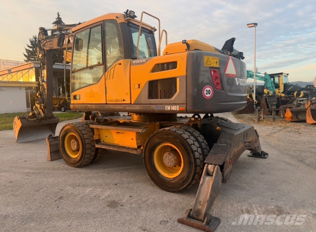 Volvo EW 140 D Kolová rýpadla