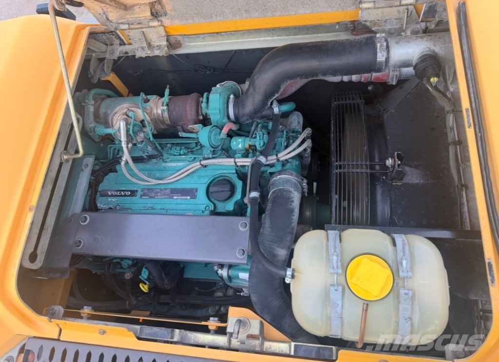 Volvo EW 140 D Kolová rýpadla