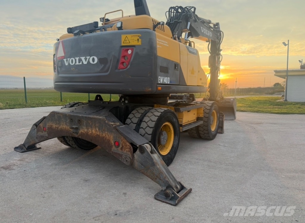 Volvo EW 140 D Kolová rýpadla