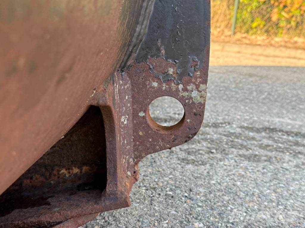 Volvo L50 / L60 / L70 / L90 front loader bucket Kaušai