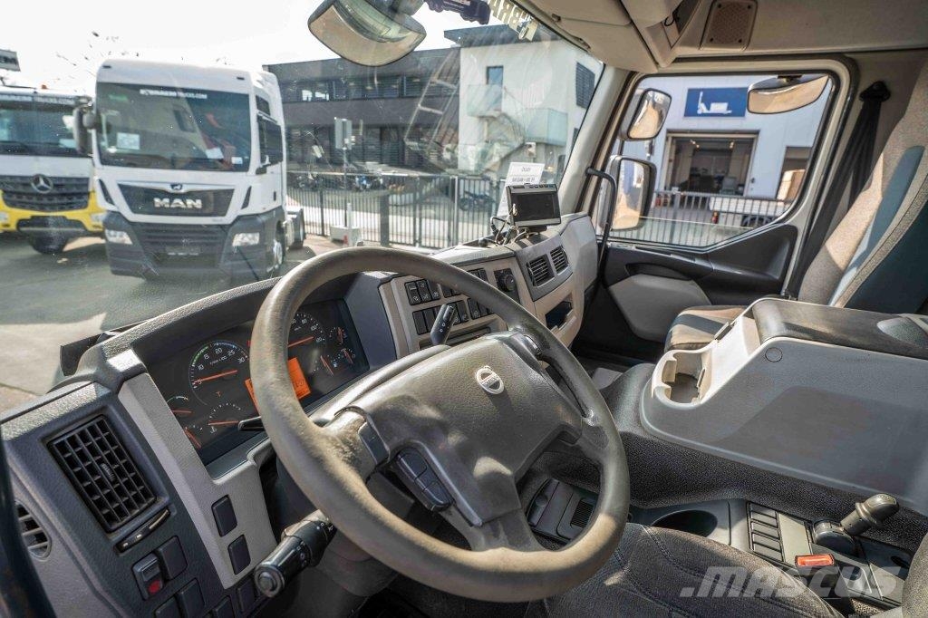 Volvo FE 280 +MAGYAR 13.000L/5COMP. Camiones cisterna