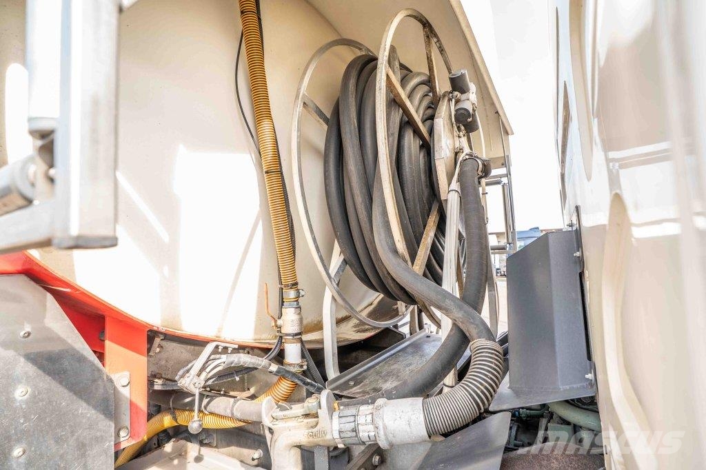 Volvo FE 280 +MAGYAR 13.000L/5COMP. Camiones cisterna