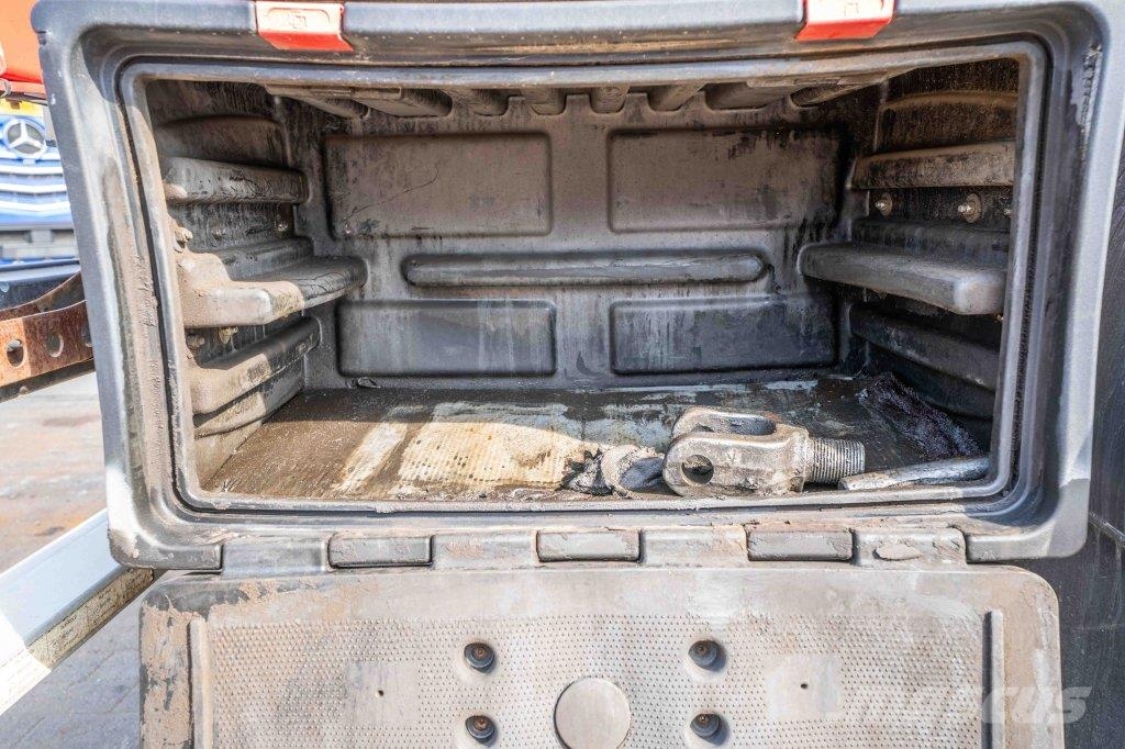 Volvo FE 280 +MAGYAR 13.000L/5COMP. Camiones cisterna