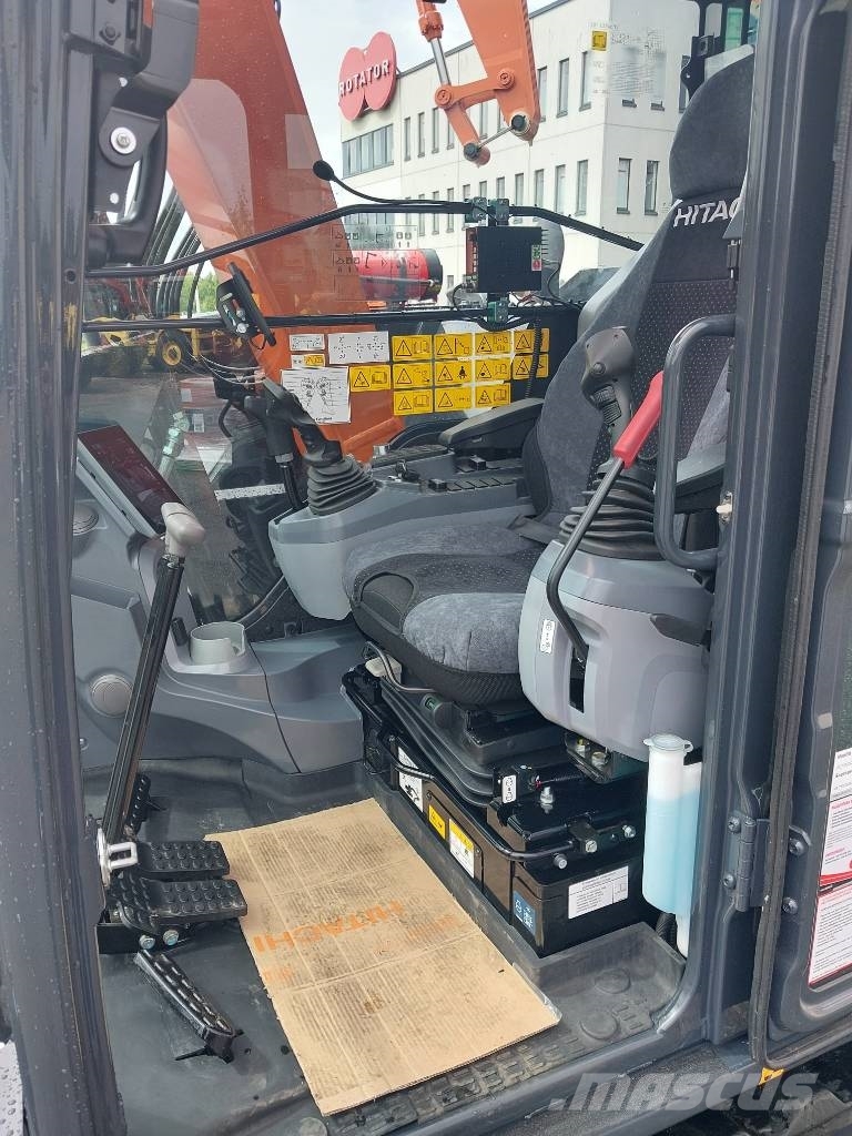 Hitachi ZX 85-95 US - Mini excavators 7t - 12t for rent, Year of