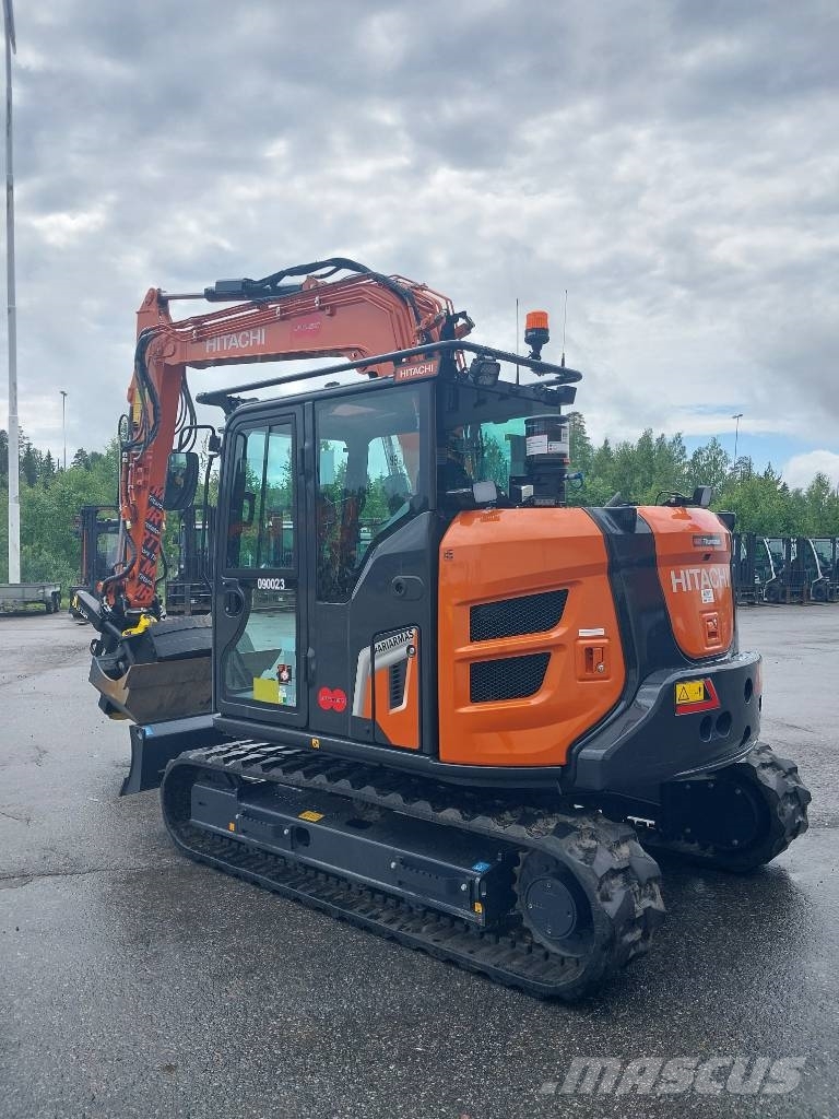 Hitachi ZX 85-95 US - Mini excavators 7t - 12t for rent, Year of