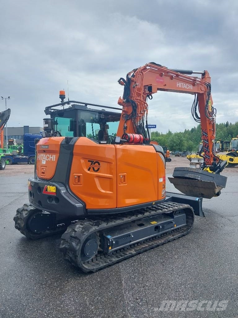 Hitachi ZX 95 US-7 - Mini excavators 7t - 12t for rent, Year