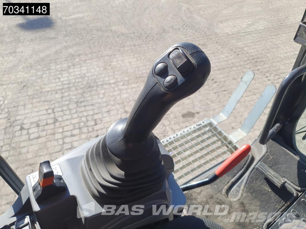 Hitachi ZX175W -7 Εκσκαφείς με τροχούς - λάστιχα