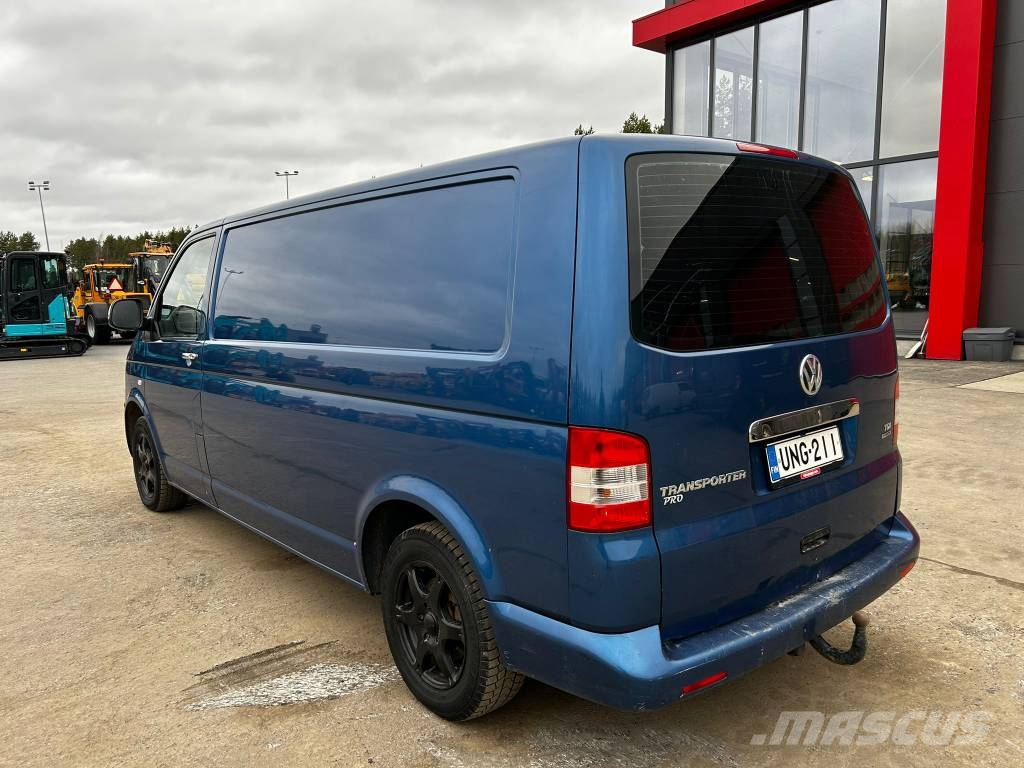 Volkswagen Transporter / 2xrenkaat,webasto,vakkari Lätta skåpbilar