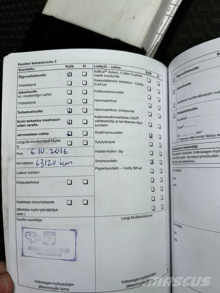 Volkswagen Transporter / 2xrenkaat,webasto,vakkari Lätta skåpbilar