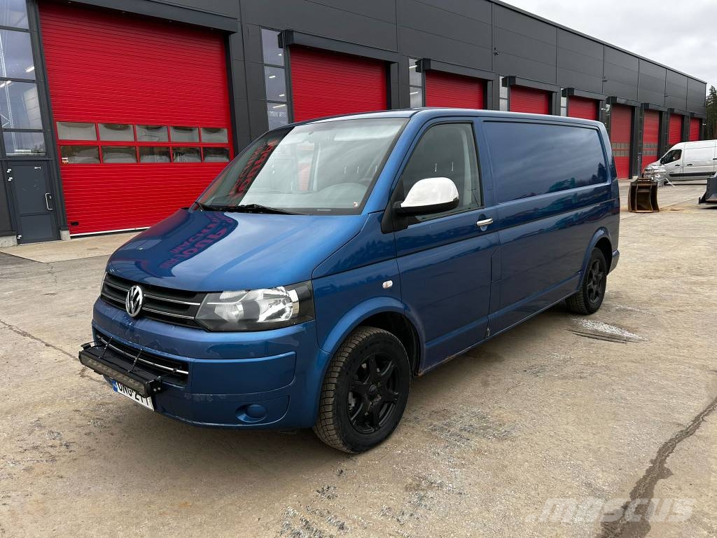 Volkswagen Transporter / 2xrenkaat,webasto,vakkari Lätta skåpbilar