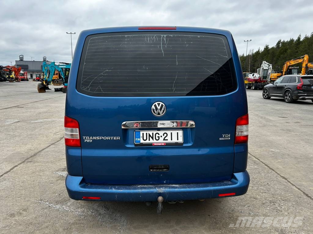 Volkswagen Transporter / 2xrenkaat,webasto,vakkari Lätta skåpbilar