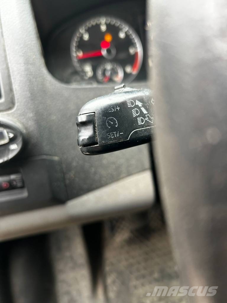 Volkswagen Transporter / 2xrenkaat,webasto,vakkari Lätta skåpbilar