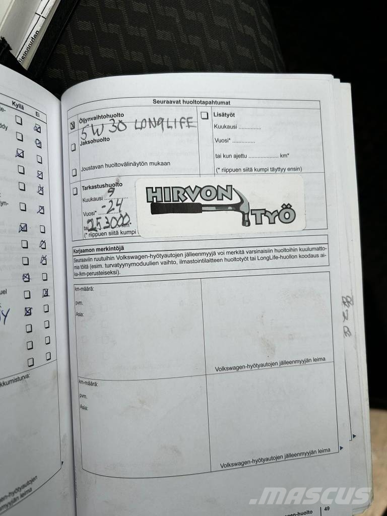 Volkswagen Transporter / 2xrenkaat,webasto,vakkari Lätta skåpbilar