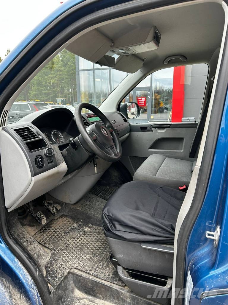 Volkswagen Transporter / 2xrenkaat,webasto,vakkari Lätta skåpbilar