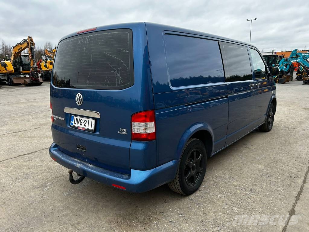 Volkswagen Transporter / 2xrenkaat,webasto,vakkari Lätta skåpbilar
