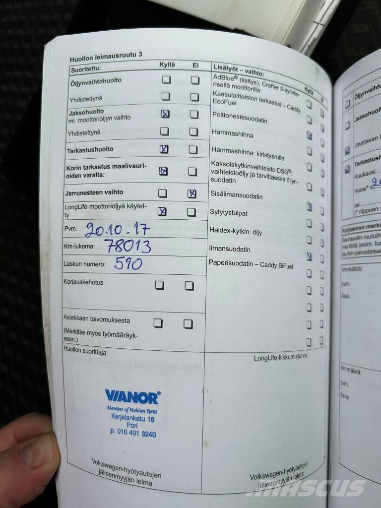 Volkswagen Transporter / 2xrenkaat,webasto,vakkari Lätta skåpbilar