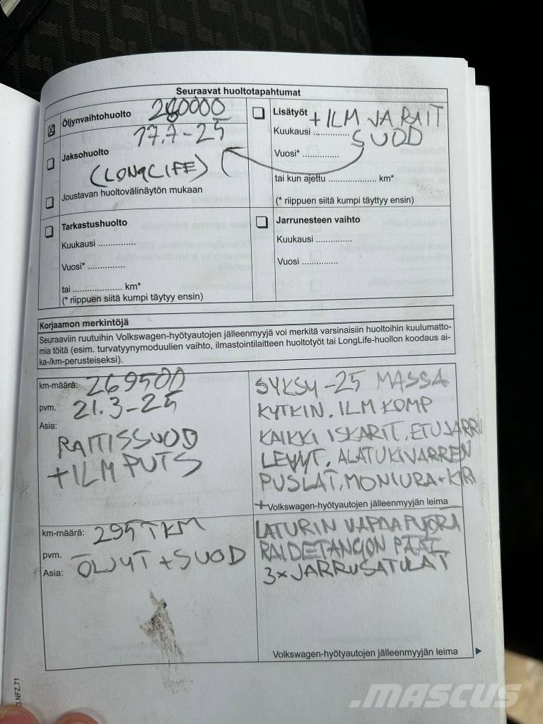 Volkswagen Transporter / 2xrenkaat,webasto,vakkari Lätta skåpbilar