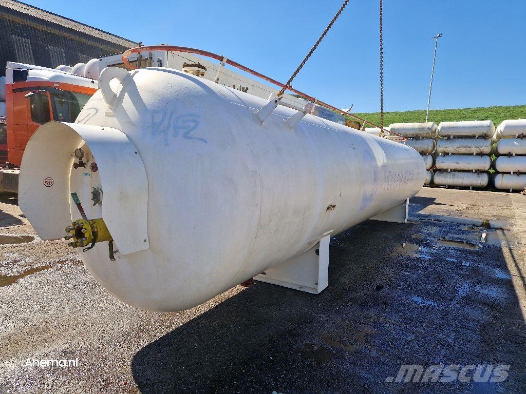 LPG / GAS 29.200 LITER Fuel and additive tanks