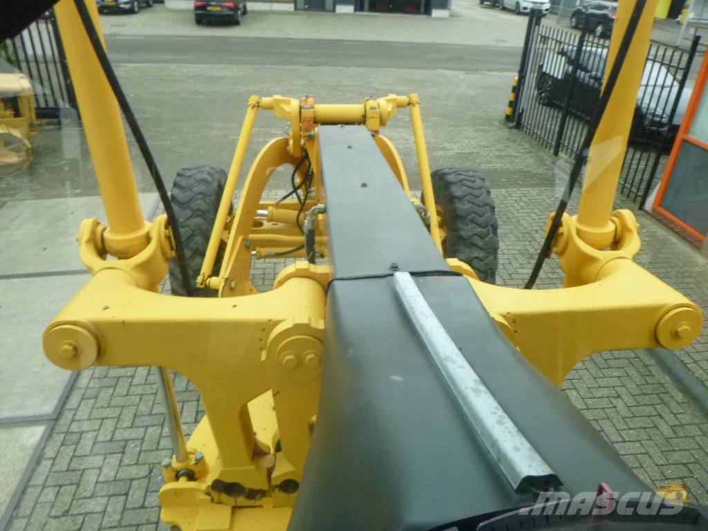 Volvo G930 (Low Hours !!!) Грейдери
