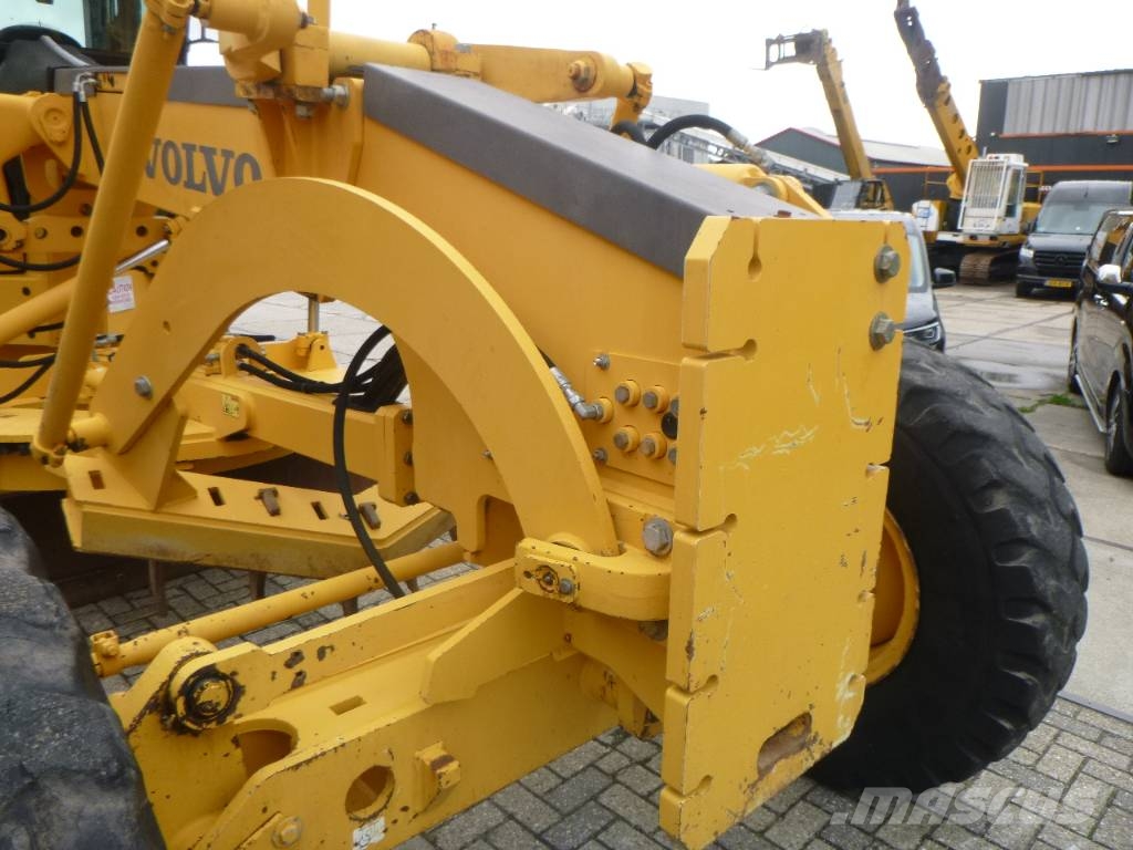 Volvo G930 (Low Hours !!!) Грейдери