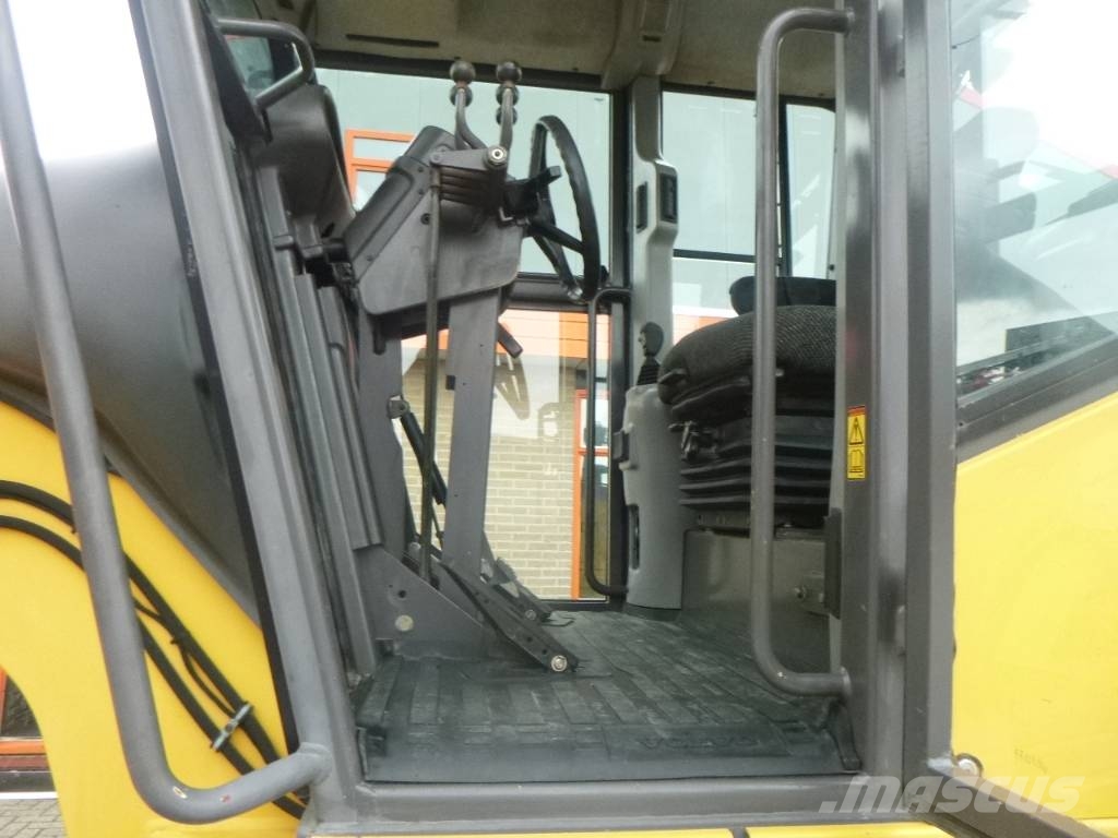 Volvo G930 (Low Hours !!!) Грейдери