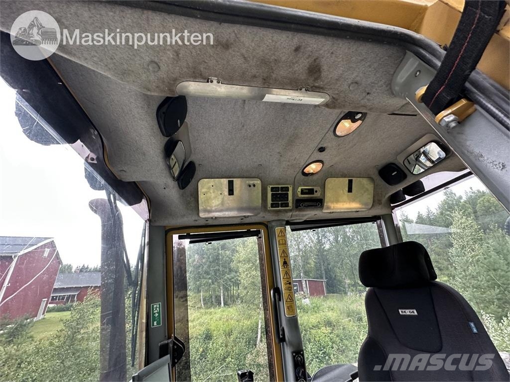 Tigercat 1075C Naudoti miškovežiai (Forvarderiai)
