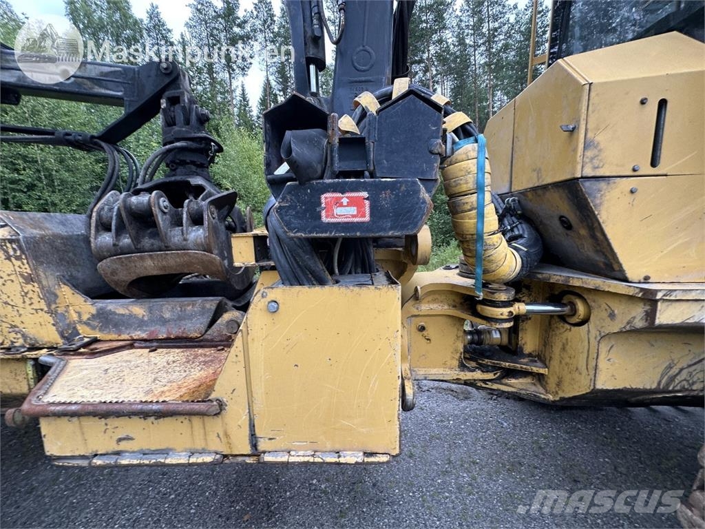 Tigercat 1075C Naudoti miškovežiai (Forvarderiai)