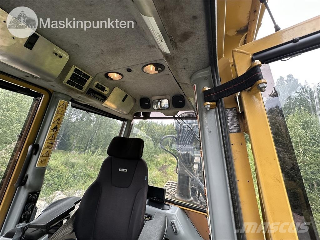 Tigercat 1075C Naudoti miškovežiai (Forvarderiai)