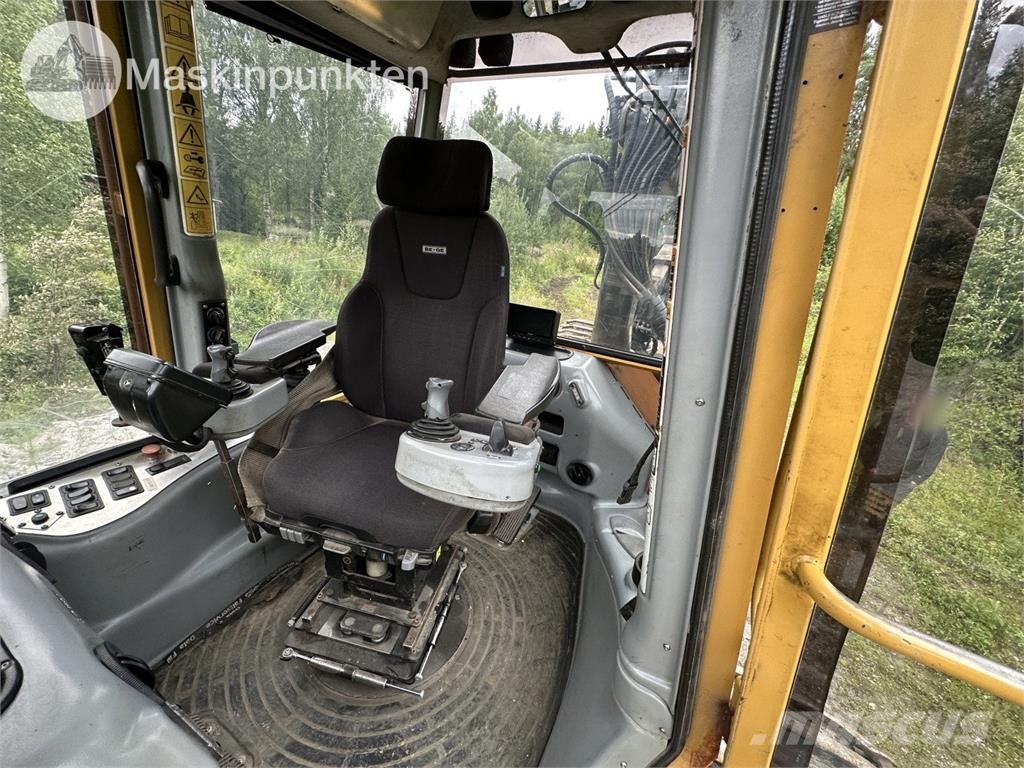 Tigercat 1075C Naudoti miškovežiai (Forvarderiai)