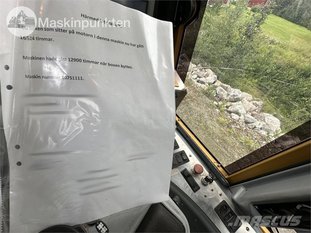 Tigercat 1075C Naudoti miškovežiai (Forvarderiai)