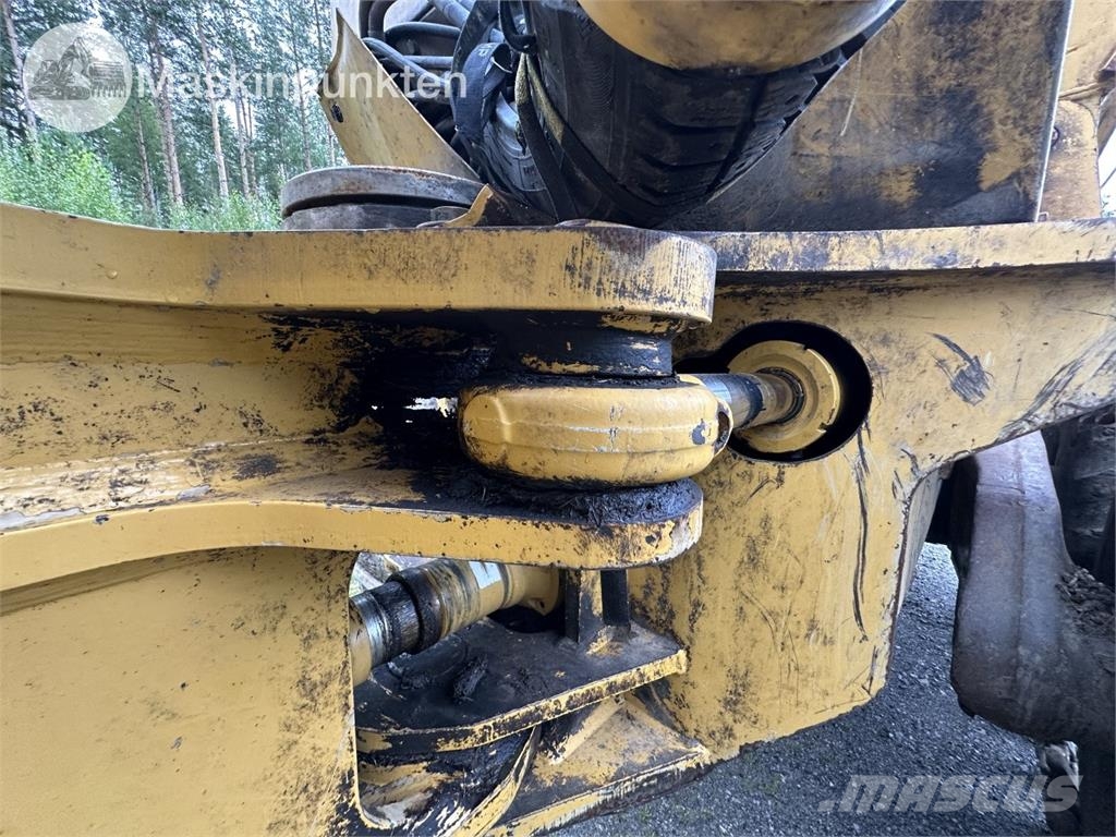 Tigercat 1075C Naudoti miškovežiai (Forvarderiai)